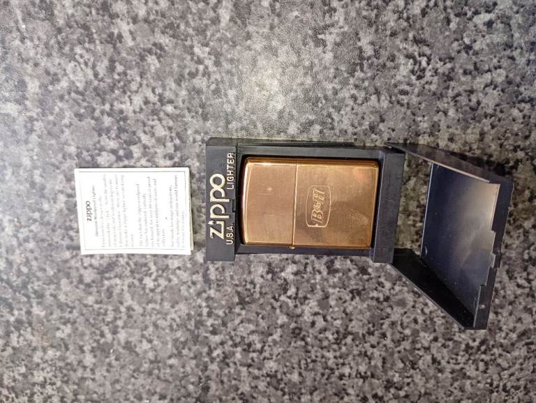 Solid brass zippo