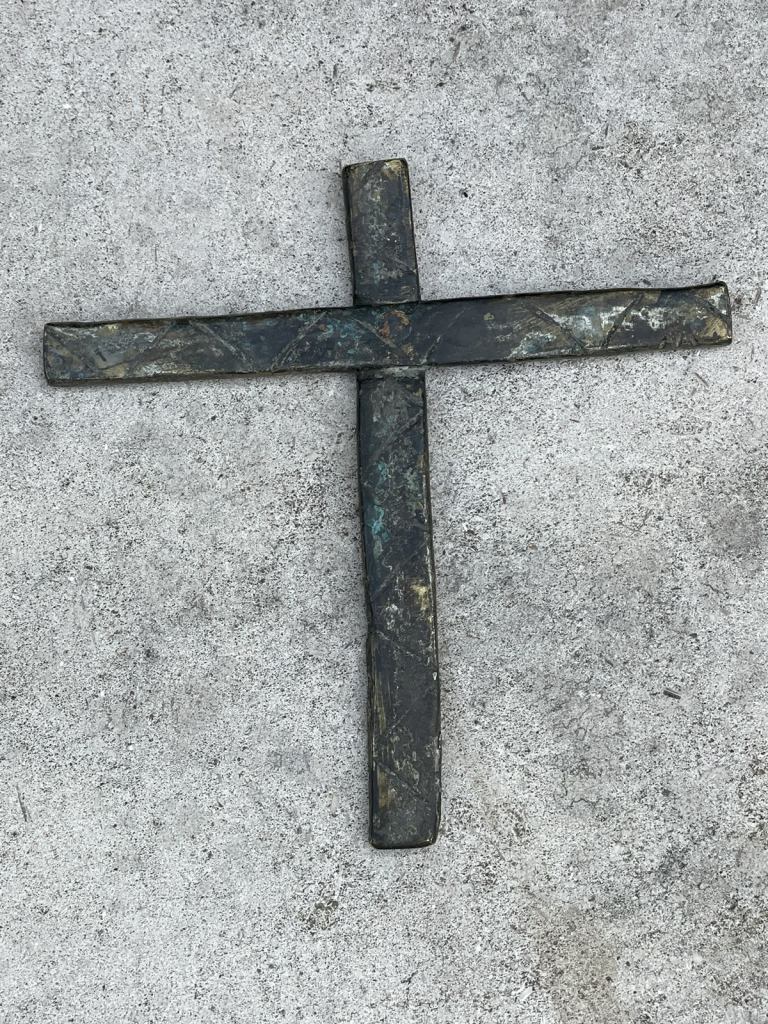 Large rare Newgate prisoners cross marked 1874.