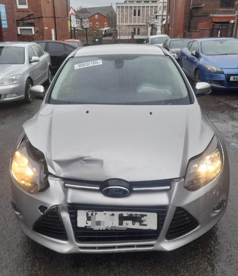 FORD FOCUS MK3 2014 6 SPEED MANUAL 1.6 DIESEL  T1DB IN SILVER BREAKINGS