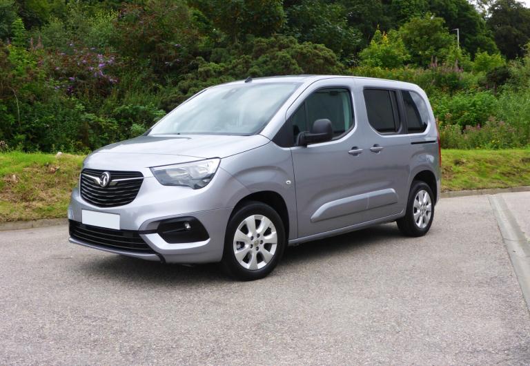 2021 Vauxhall Combo Life 1.5 D TURBO HIGH SPEC MPV VAN OR Great As Family Estate Car MPV Diesel M...