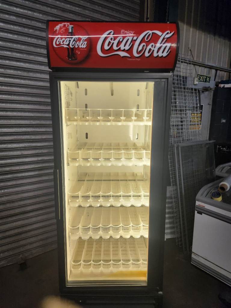 🥤 Coca-Cola True GDM-23 Display Fridge 🥤