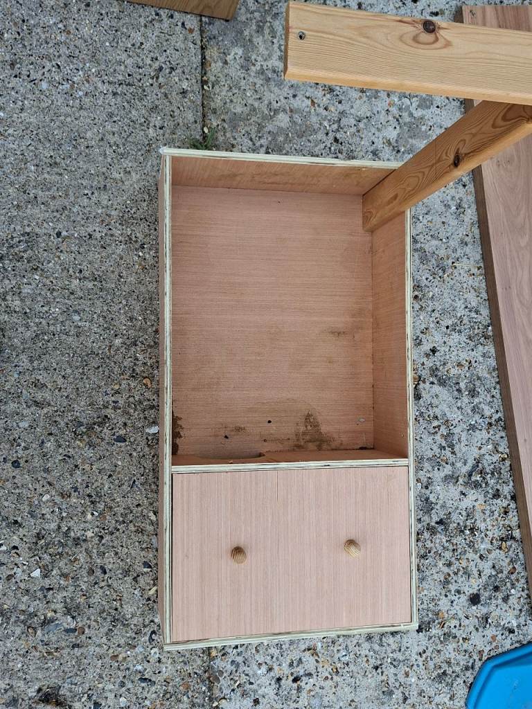 Baby Tortoise table 