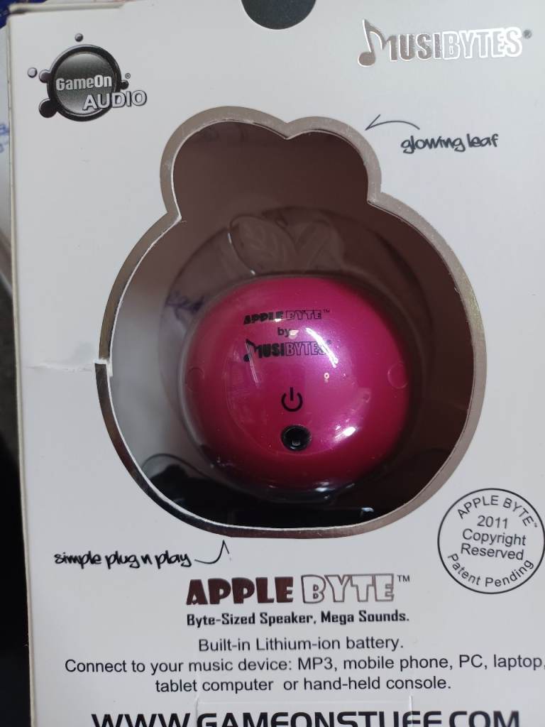 Apple byte mini speaker 