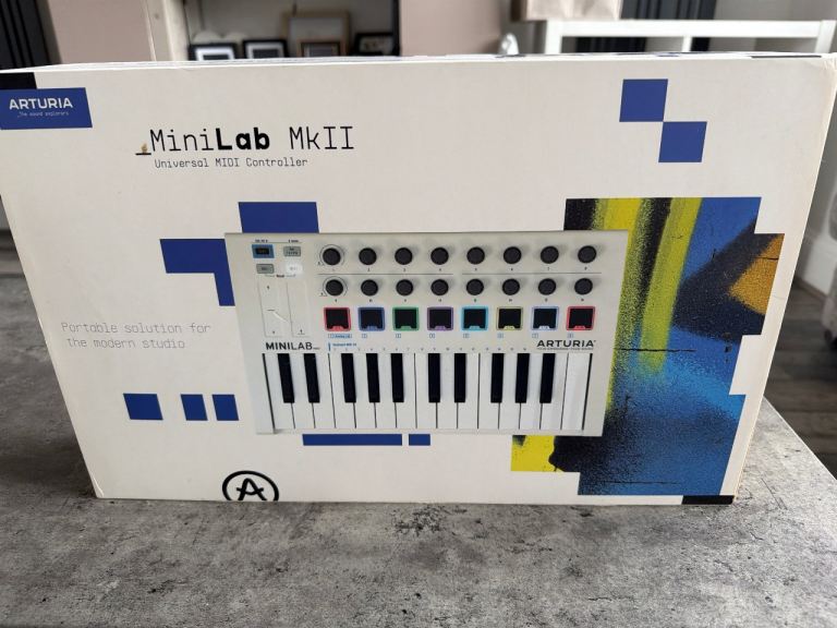 Arturia MiniLab MkII - MIDI Controller
