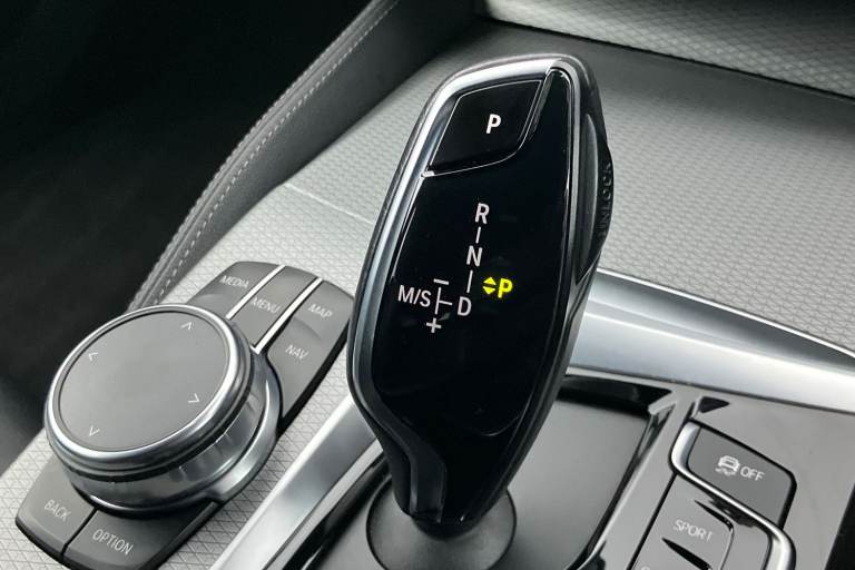 2017 BMW 5 Series 520d M Sport 5dr Auto Estate DIESEL Automatic