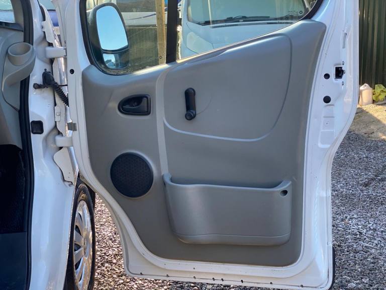 2013 Vauxhall Vivaro 2.0CDTI [115PS] Van 2.9t Euro 5 PANEL VAN DIESEL Manual