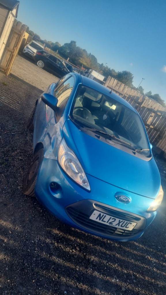 Ford, KA, Hatchback, 2012, Manual, 1242 (cc), 3 doors