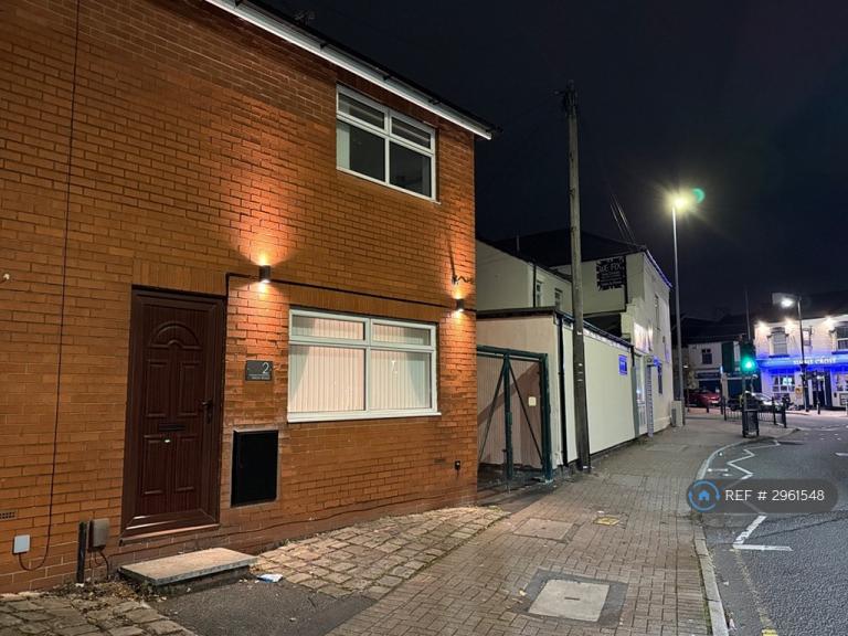 3 bedroom house in Milton Road, Widnes, WA8 (3 bed) (#2961548)