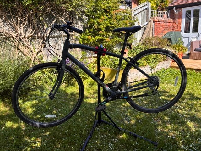 Raleigh Detour Mens Hybrid Bike - Medium