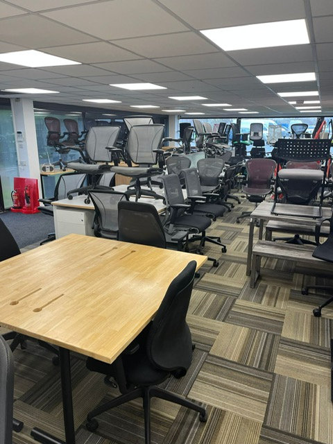 USED OFFICE FURNITURE - REFURBISHED- BISHOPS STORFORD 