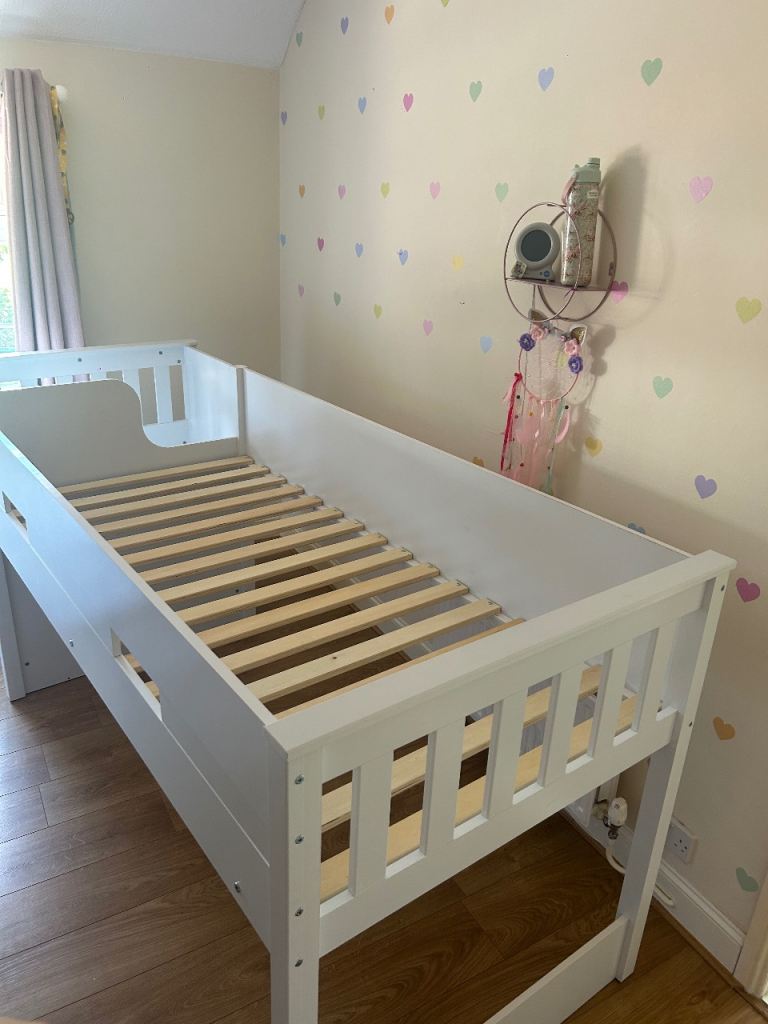 Mid sleeper single bed 