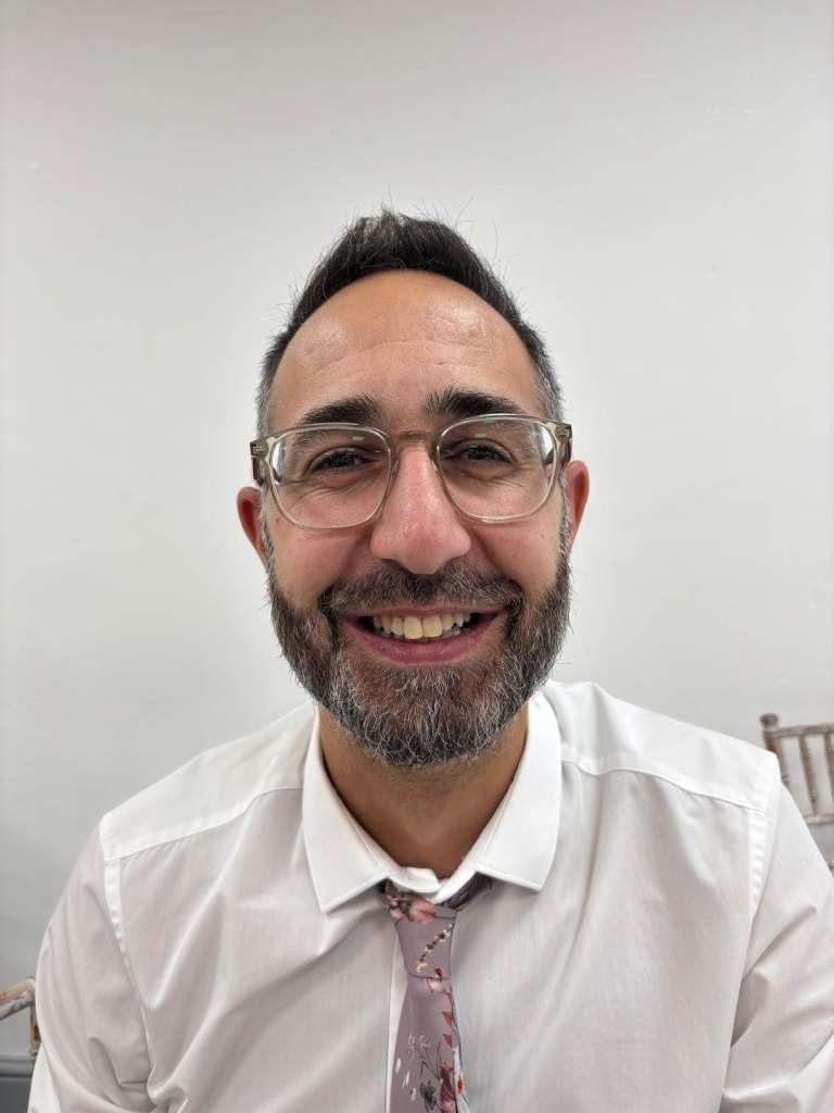 Accountant Self employed assessment Dormant accounts Company CIS tax returns freelance MTD