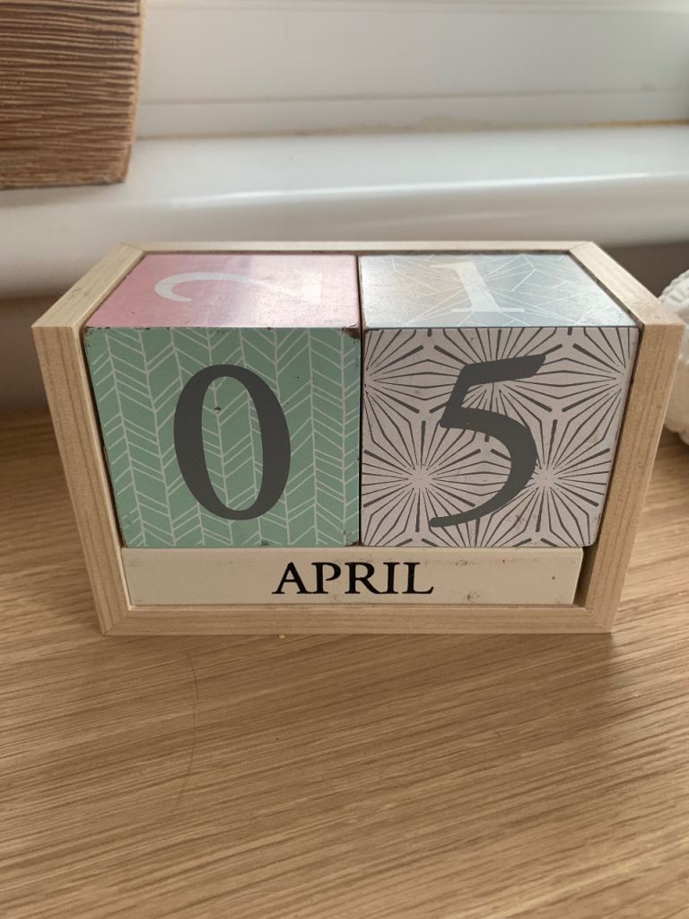 Wooden perpetual calendar 