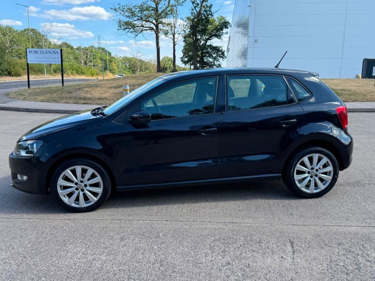 Volkswagen, POLO, Hatchback, 2011, Semi-Auto, 1390 (cc), 5 doors