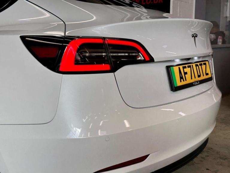 TESLA MODEL 3 (Dual Motor) Long Range Auto 4WDE 4dr 2021