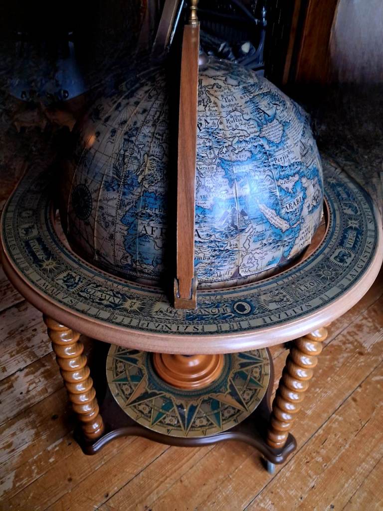 Vintage globe drinks trolley