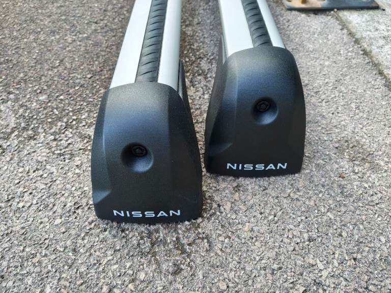 Genuine Nissan Qashqai J12 roof bars