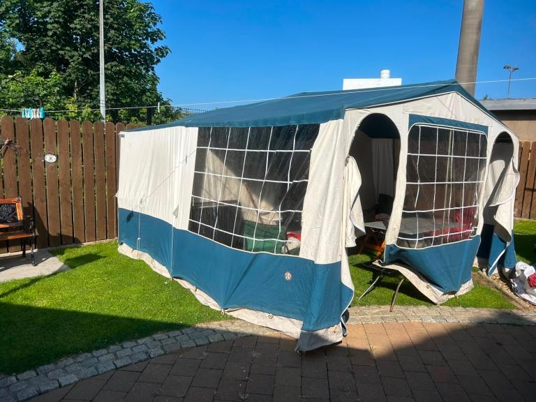 Trailer tent 