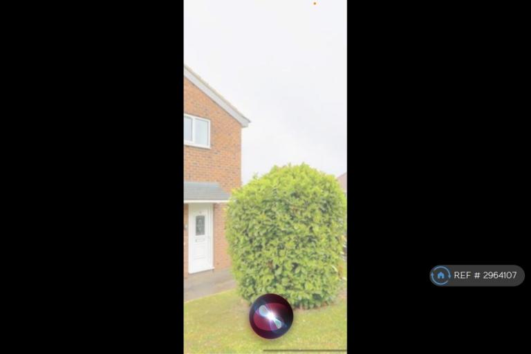 2 bedroom flat in Lockwood Court, Middlesbrough, TS6 (2 bed) (#2964107)