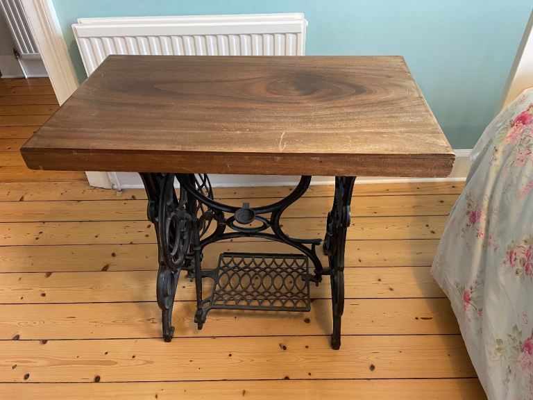 Vintage Sewing Machine Table – Wood Top, Cast Iron Base