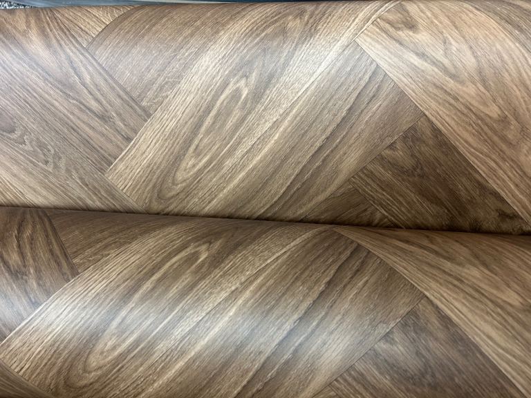Laminate & Vinyl & Fitting