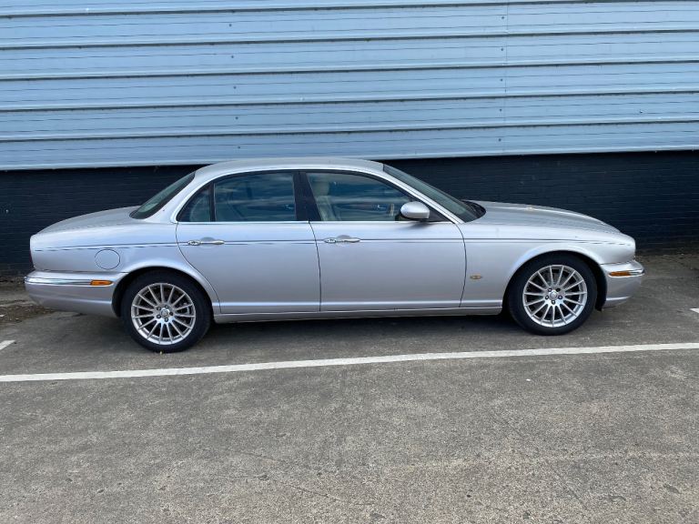 2006 Jaguar XJ 2.7 TDVi Sovereign Automatic – Silver – £2,600