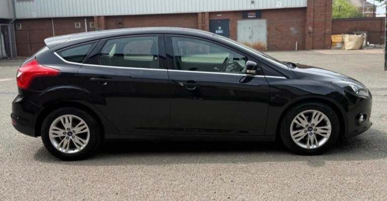 2014 Ford Focus 1.6 TDCi 115 Titanium Navigator 5dr HATCHBACK DIESEL Manual