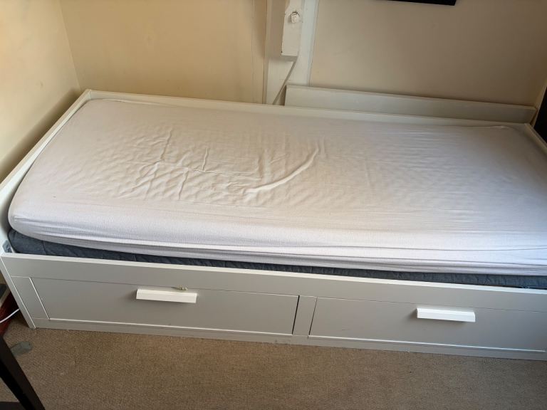 IKEA HEMNES BED