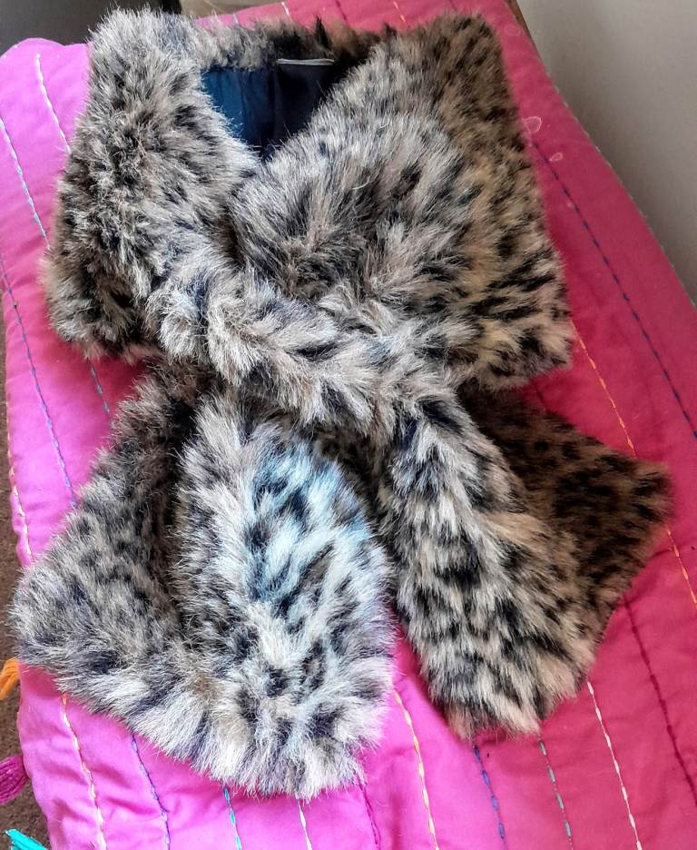 Vintage faux fur cravat, scarf