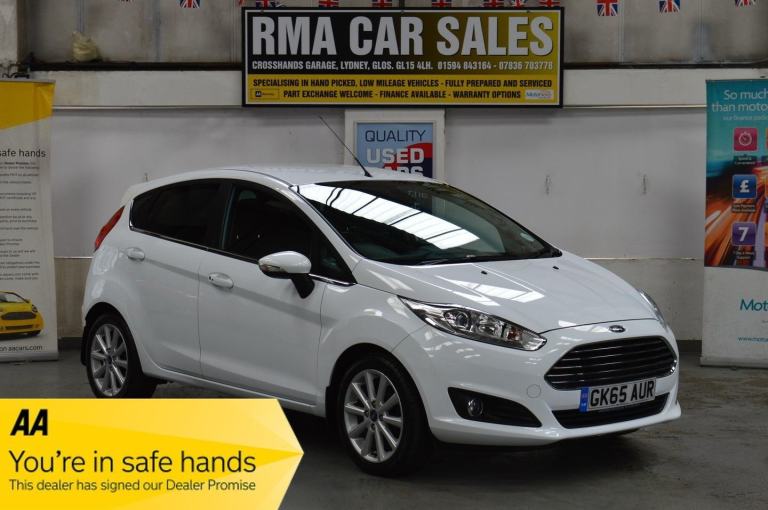 2015 Ford Fiesta 1.0 EcoBoost Titanium Hatchback VERY LOW MILEAGE HATCHBACK Petr