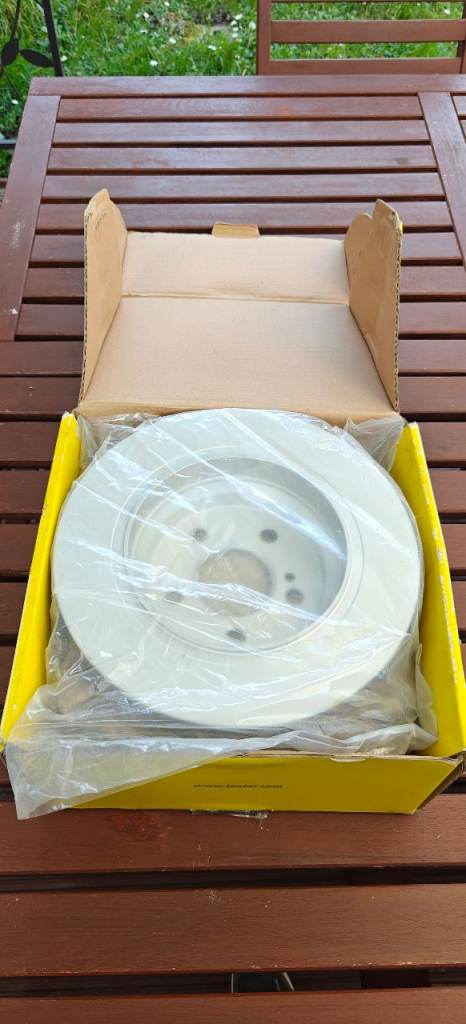 New Textar Rear Brake Discs (Pair) - Mercedes E-Class & CLS - 92115400