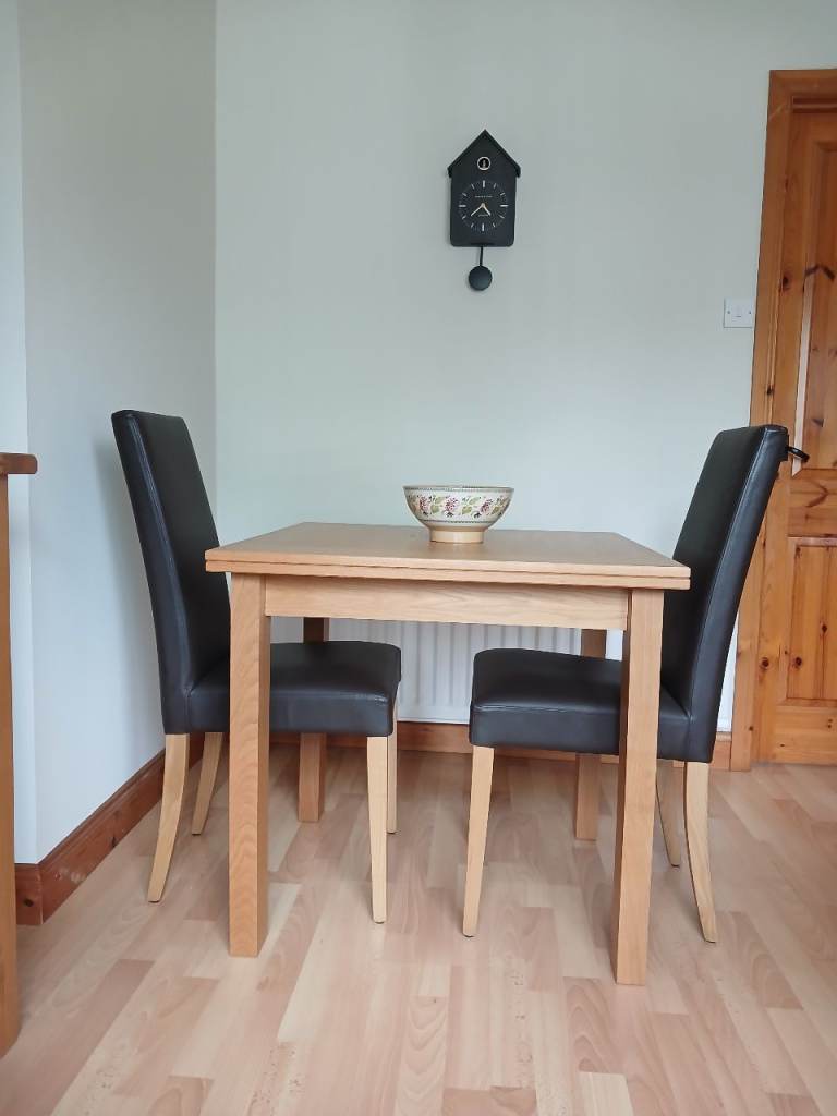 Oak Dining Table and Chairs 