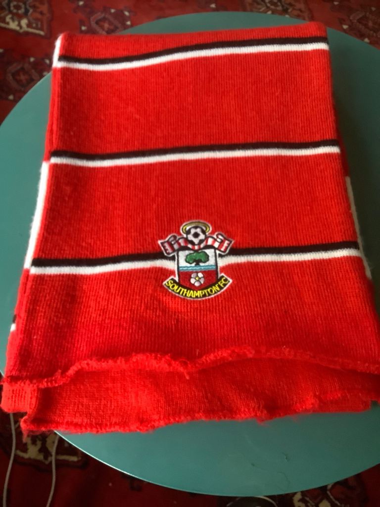 ⚽️ SOUTHAMPTON FC FOOTBALL ⚽️ SCARF 🧣 