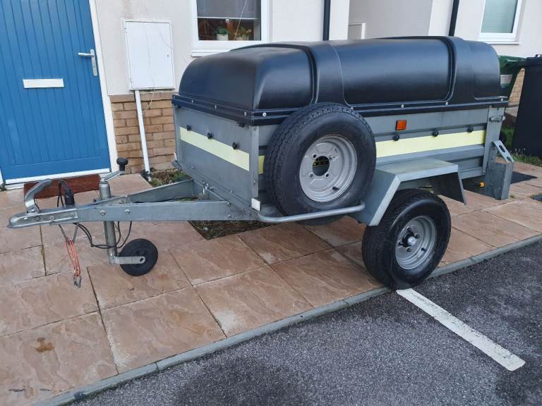 Franc 5x3 trailer with lockable hard top 