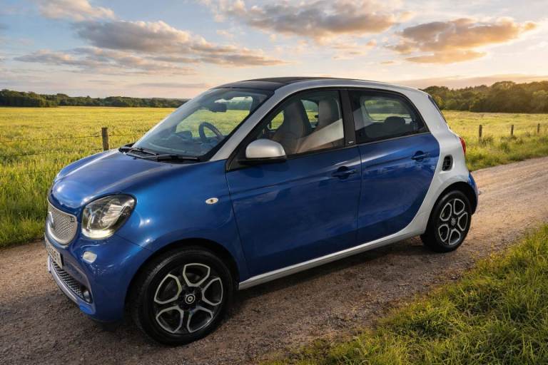 Smart, FORFOUR, Hatchback, 2015, Manual, 999 (cc), 5 doors