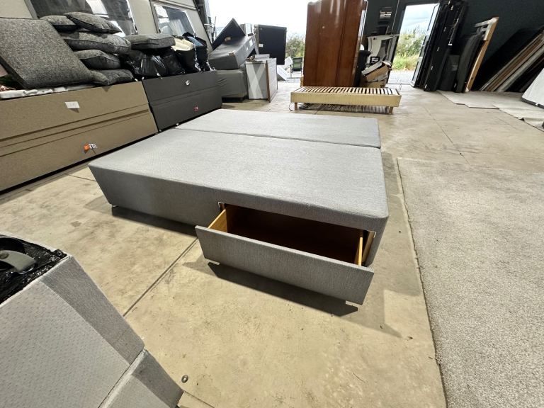 Lovely, nice super king size Divan Bed 🛌 