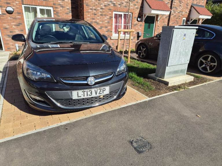 Vauxhall, ASTRA, Hatchback, 2013, Manual, 1686 (cc), 5 doors
