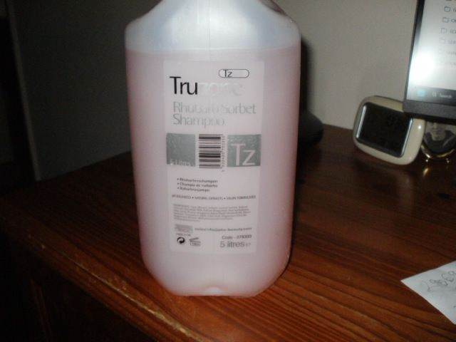 Truzone Rhubarb Sorbet Shampoo – 5 Litres, New