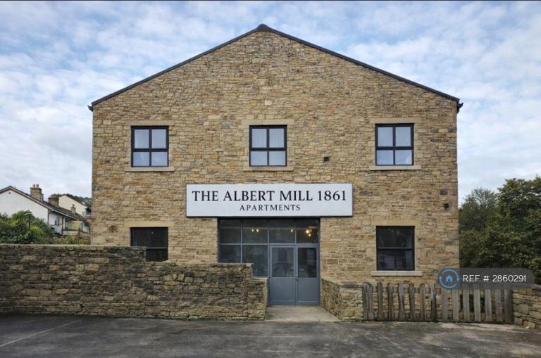 2 bedroom flat in Park Road, Rossendale, BB4 (2 bed) (#2860291)