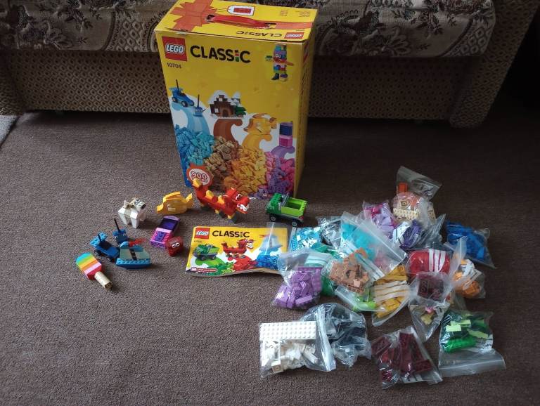 LEGO 10704 Classic Creative Box Complete in excellent clean condition, used once