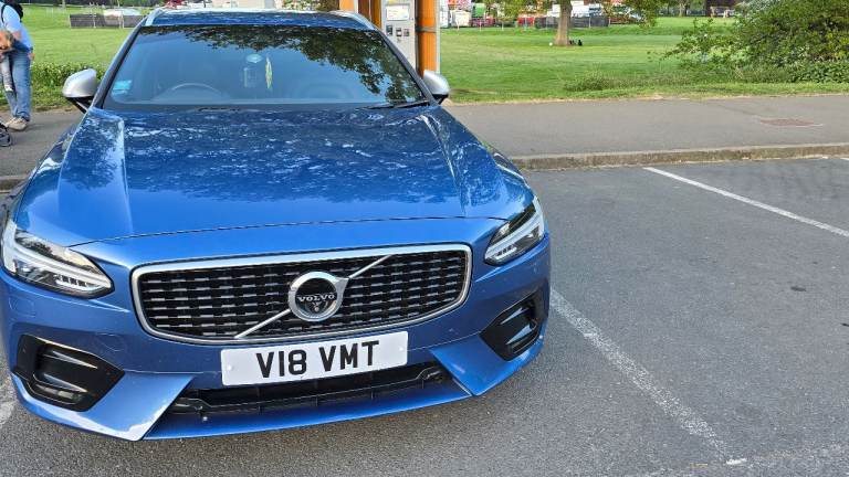 Volvo, V90, Estate, 2017, Semi-Auto, 1969 (cc), 5 doors