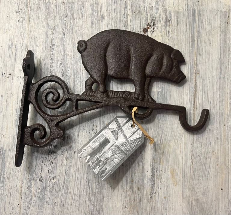 Cast iron pig hanging plant bracket - NWT 