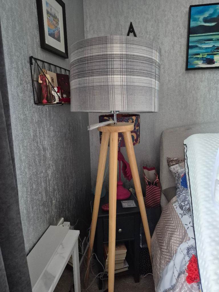Tripod floor lamp with shade & ceiling shade to match