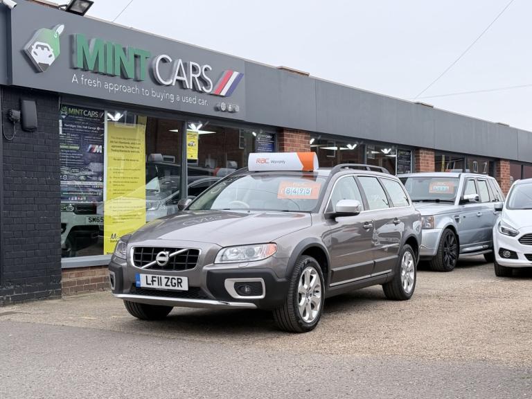 VOLVO XC70 2.4 D5 SE Lux 2011