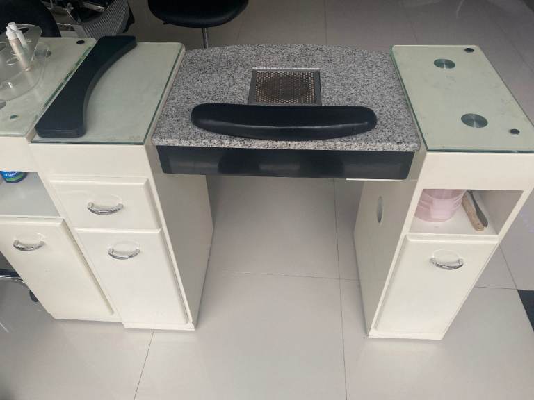 professional Manicure table with storage 