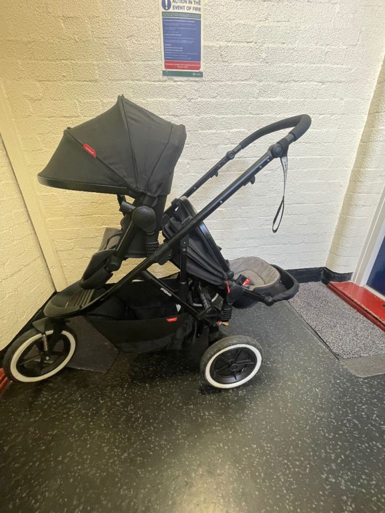 Phil&Teds sports Double Pushchair – Black, Good Condition