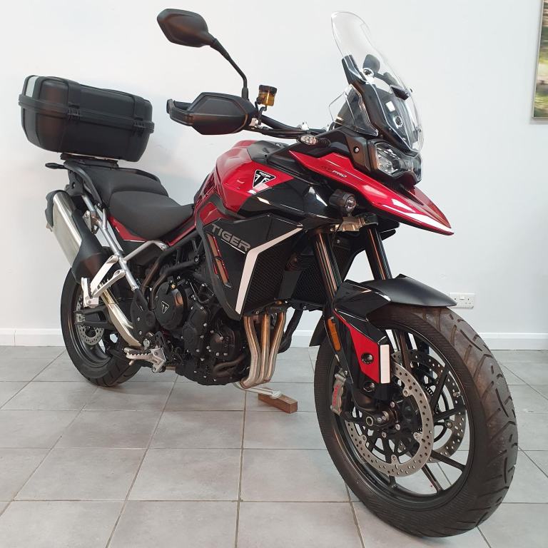 Triumph Tiger 900 GT Pro, 2025 Model, 472 Miles, Triumph Trekker 52L Top Box