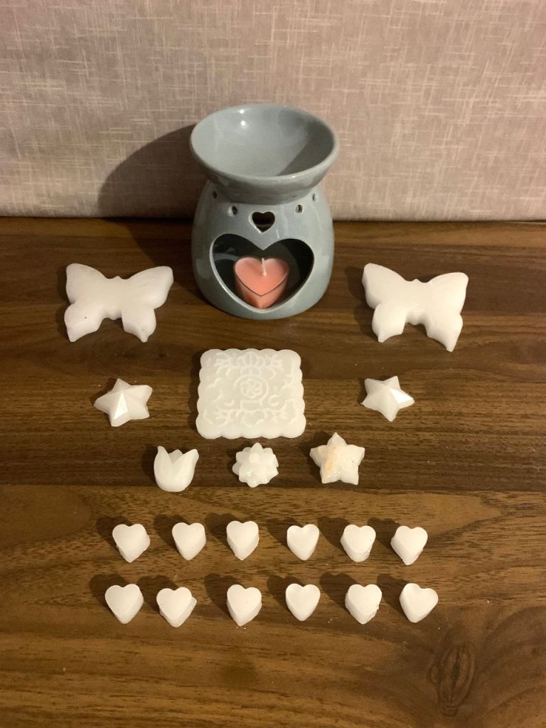 Wax melt burner and wax melts - / £12.50
