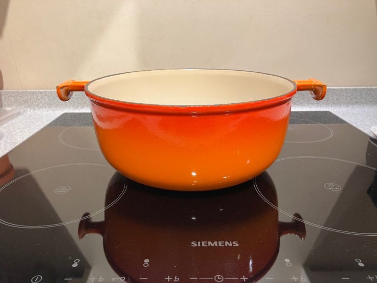  Classic Le Creuset Enzo Mari Cast Iron 26cm Volcanic Orange Round Deep Casserole - VGC