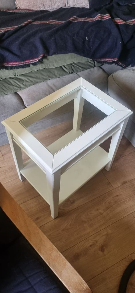 Cream Side Table with Glass Top – Good Condition
